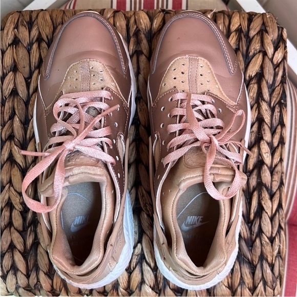 Nike Air Huarache Run Metallic Red Bronze - Picture 13 of 16